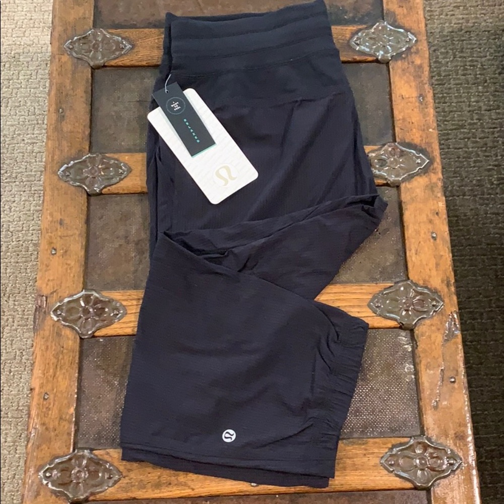 Lululemon Dance Studio Crop II *Unlined